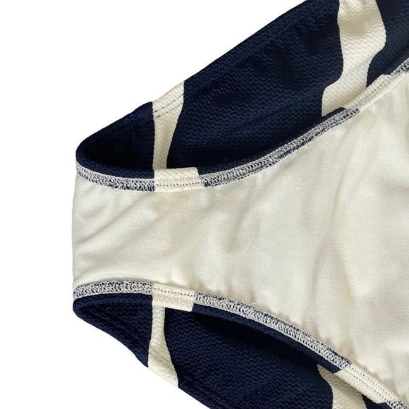 Ted Baker Cirana Bandeau one piece swimsuit. Material elastane and polyamide - Picture 8 of 10